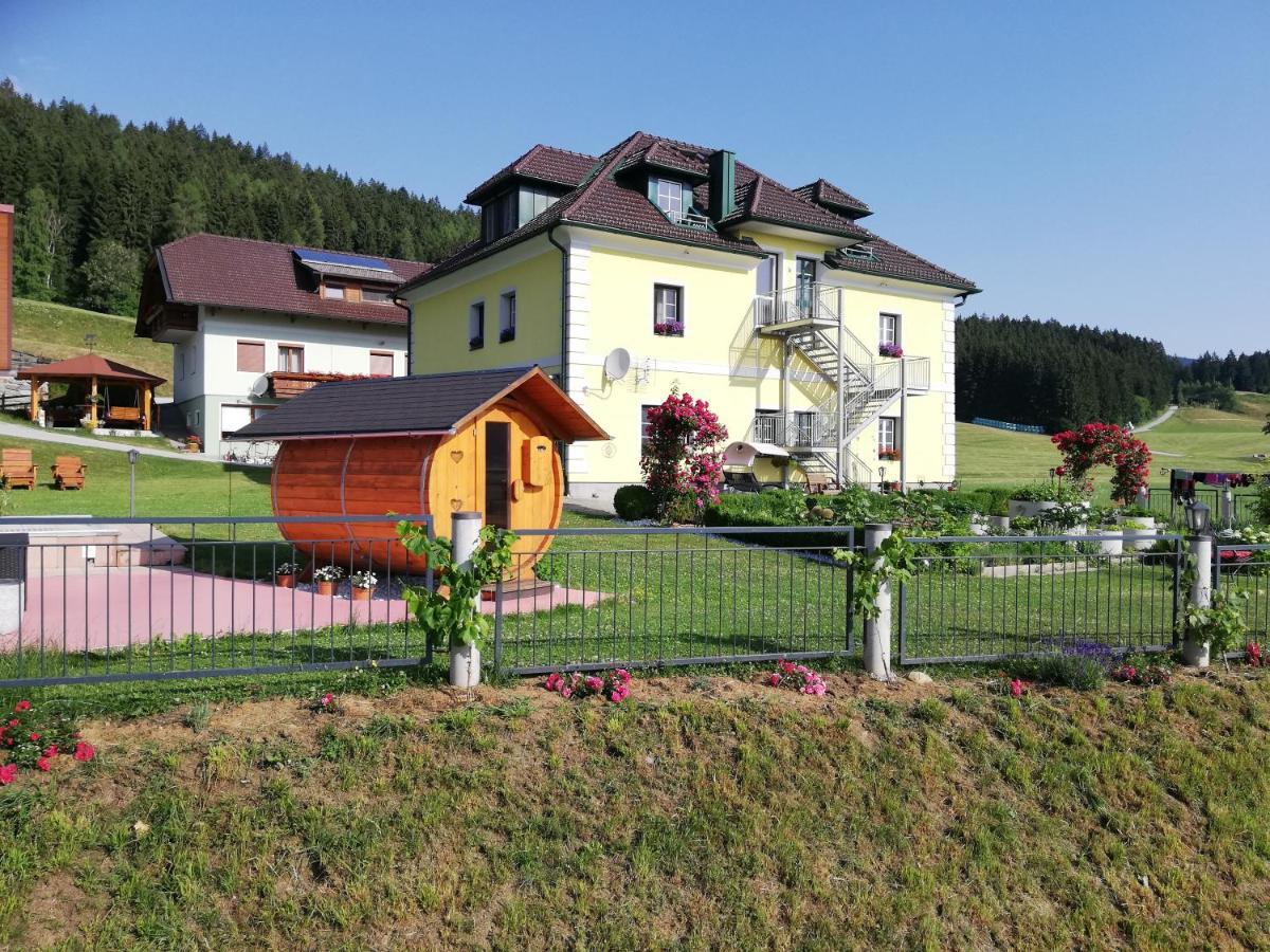 Erlebnisbauernhof Steinerhof In Kaernten Liebenfels Eksteriør billede